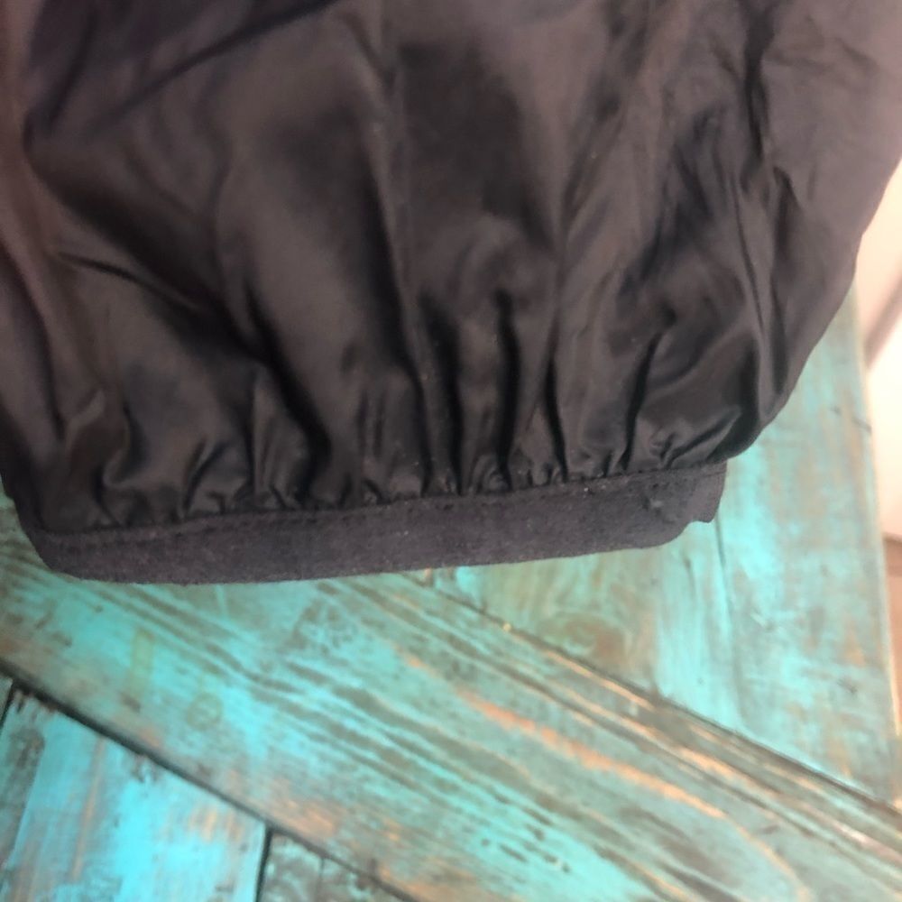 Bench Lightweight Hooded Windbreaker Jacket Size Medium - Picture 7 of 10